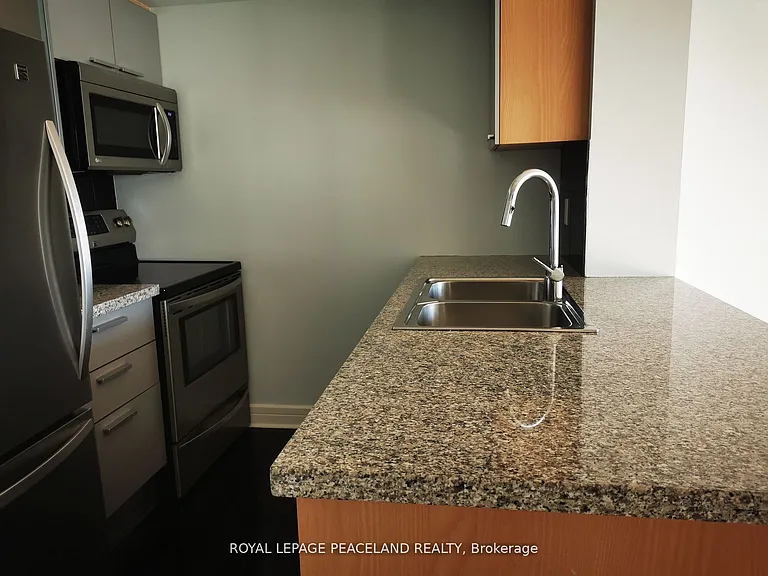 16 Harrison Garden Blvd #503 — Photo 13