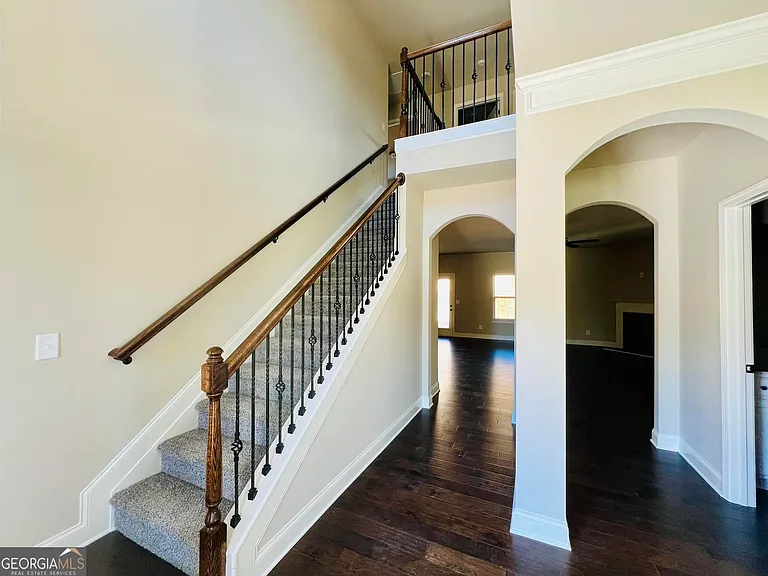 1177 Kingston Hill Dr — Photo 2