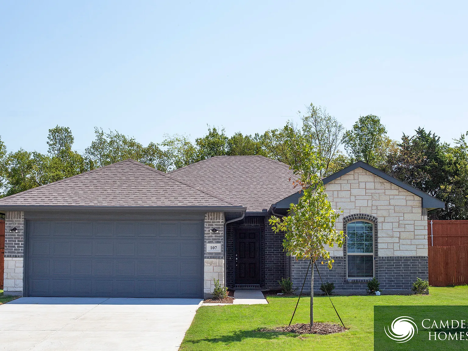135 Creek Meadow Dr — Photo 2