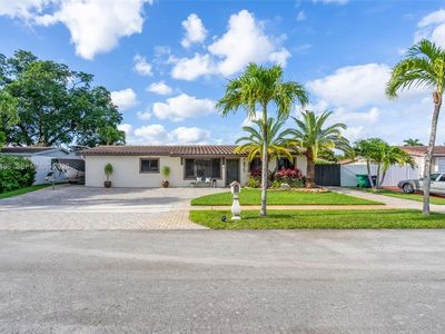 7875 NW 174th Ter, Hialeah, FL, 33015