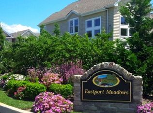 13 Meadow Way, Eastport, NY 11941