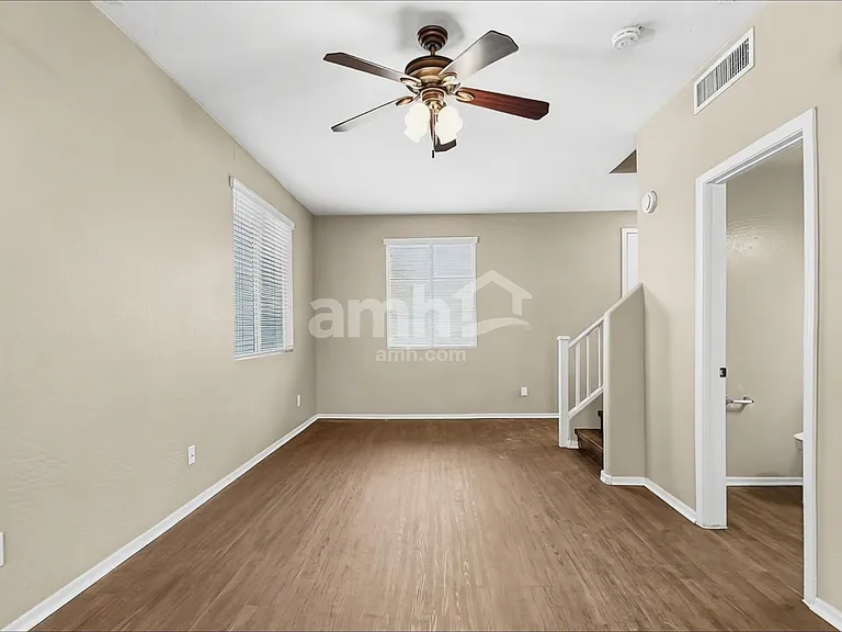 5332 W Jones Ave — Photo 7