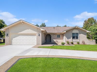 423 Silvervale Dr, Rochester Hills, MI, 48309