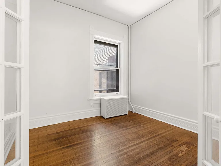 532 W Fullerton Pkwy — Photo 5