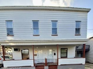19 Howard St, Larksville, PA 18704