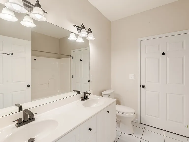 635 Marshtree Ln #105 — Photo 15