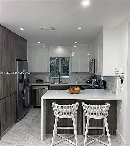 256 NE 85th St — Photo 22