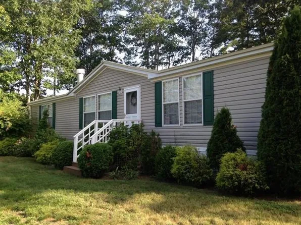 4-2 Georges Lane, Fremont, NH 03044
