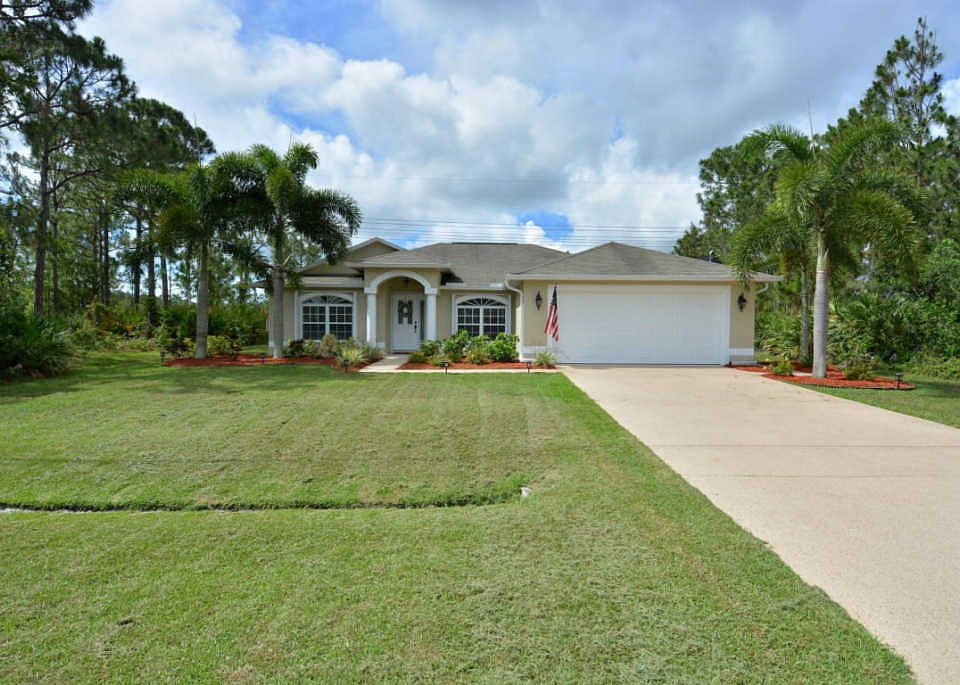 1st image of 5923 NW Hann Dr