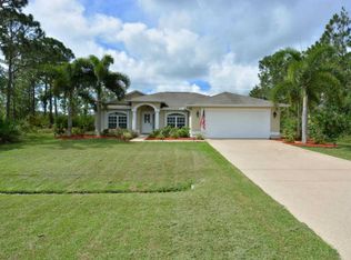 5923 NW Hann Dr, Port Saint Lucie, FL 34986