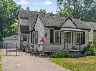 21208 Poinciana St, Southfield, MI 48033