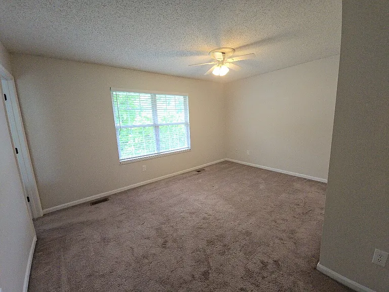 3054 Granny Smith Ln — Photo 17