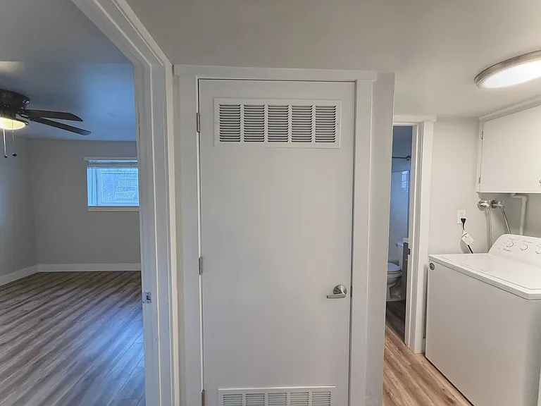 181 E Helm Ave #B — Photo 9