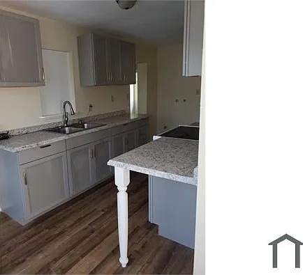 132 Academy Ave — Photo 6