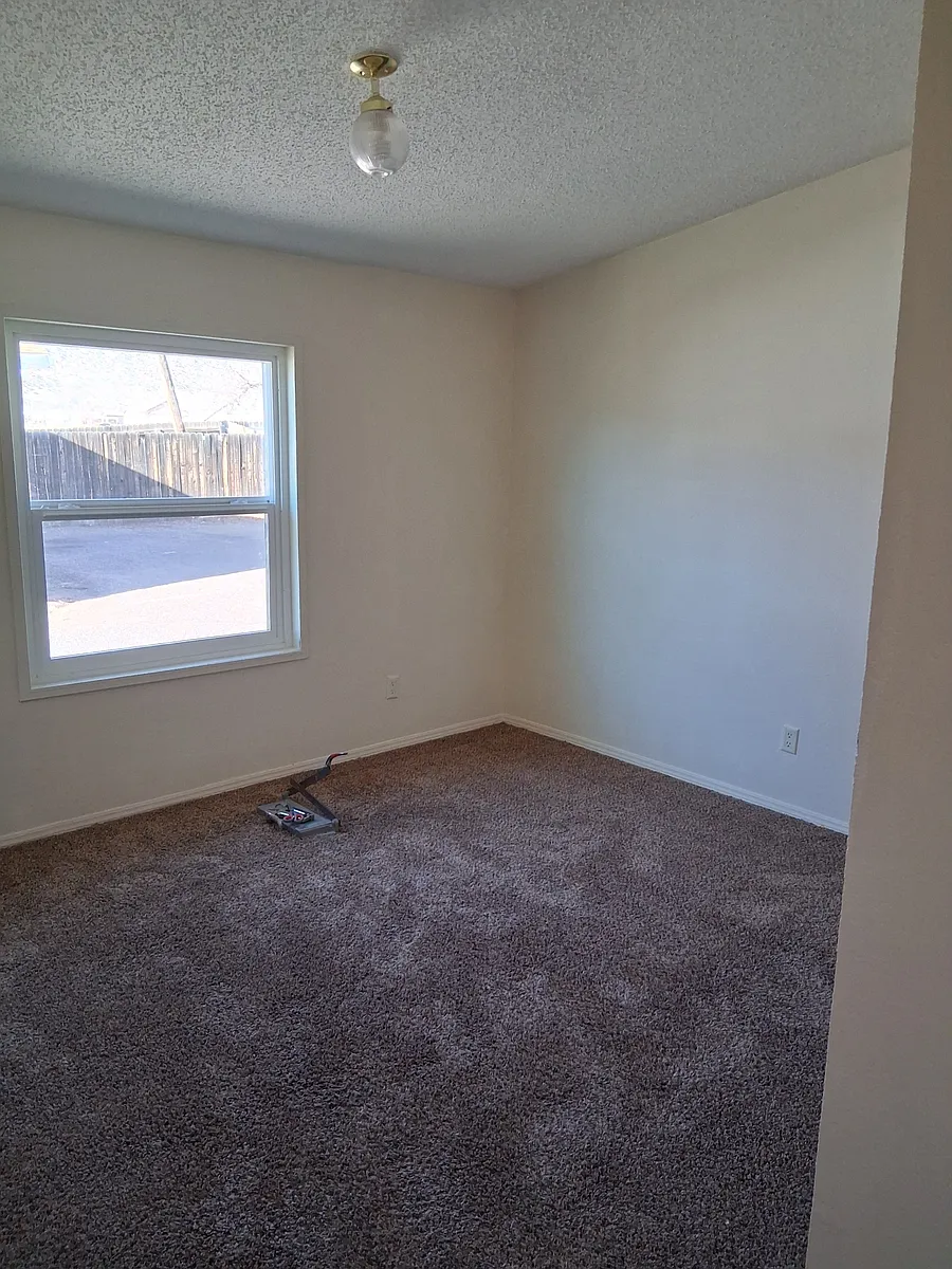 Building Photo - 1355 Harding Ave #B