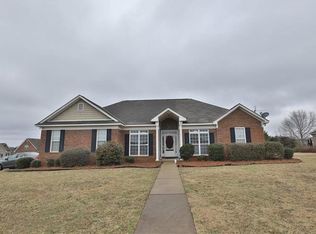 900 Beauford Dr, Opelika, AL 36804
