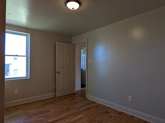 4th image of 2208 N Orianna St
