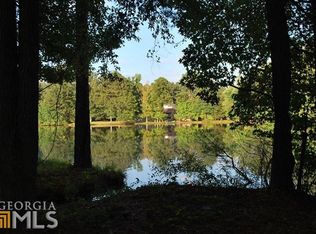 105 Oakcrest Dr, Sharpsburg, GA 30277