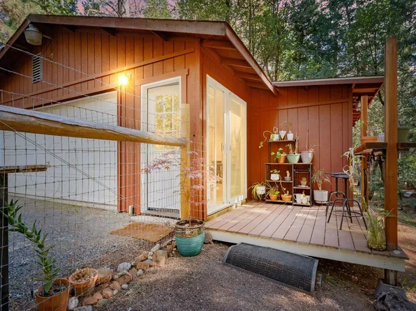 12428 Dobbins Dr, Nevada City, CA 95959