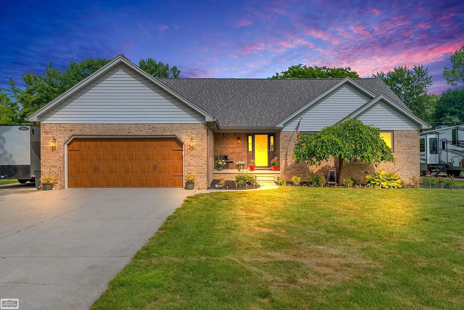 5385 Vista Belle Ct photo 1