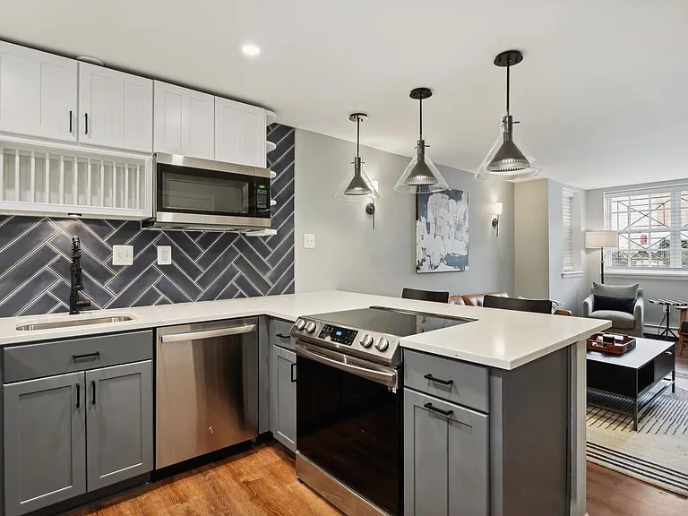 1712 Corcoran St NW #2 — Photo 3