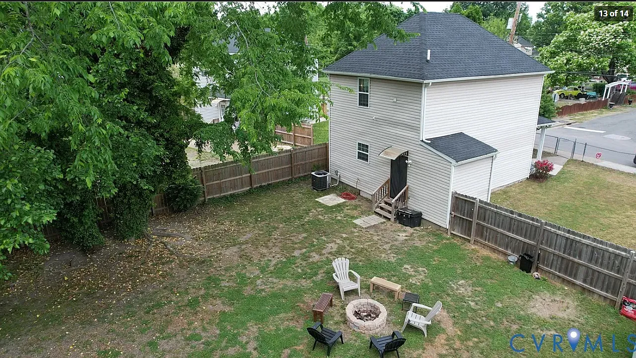 3 bed, 1190 sqft, $2,400 — Photo 3