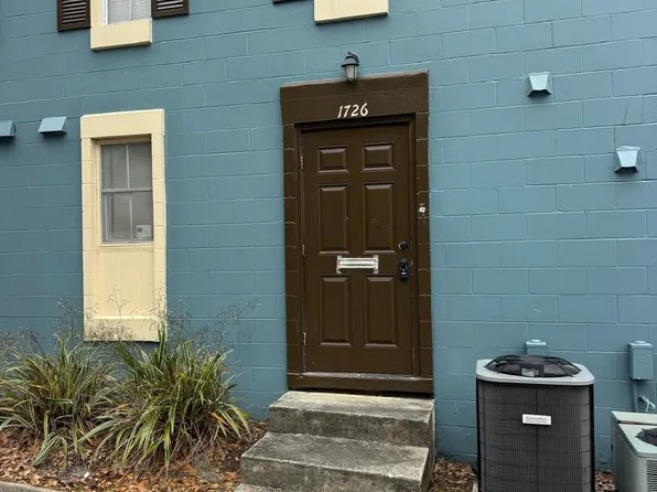 1726 NE 3rd St, Ocala, FL 34470