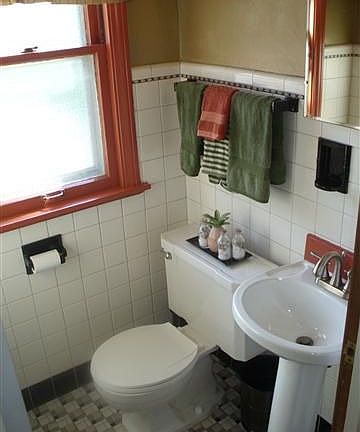 3rd image of 9303 Beverly Pl