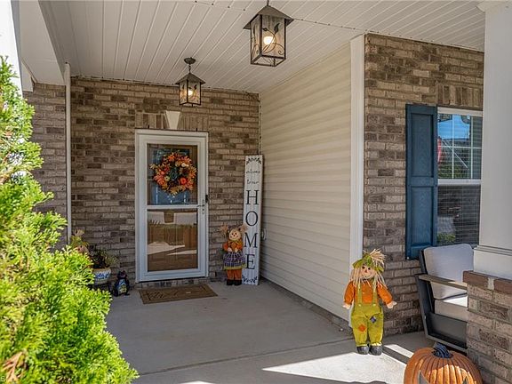 4th image of 4439 Wedge Dr