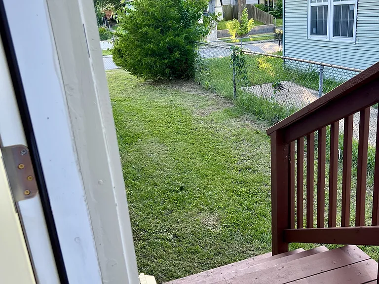 107 N Gillette Ave — Photo 37