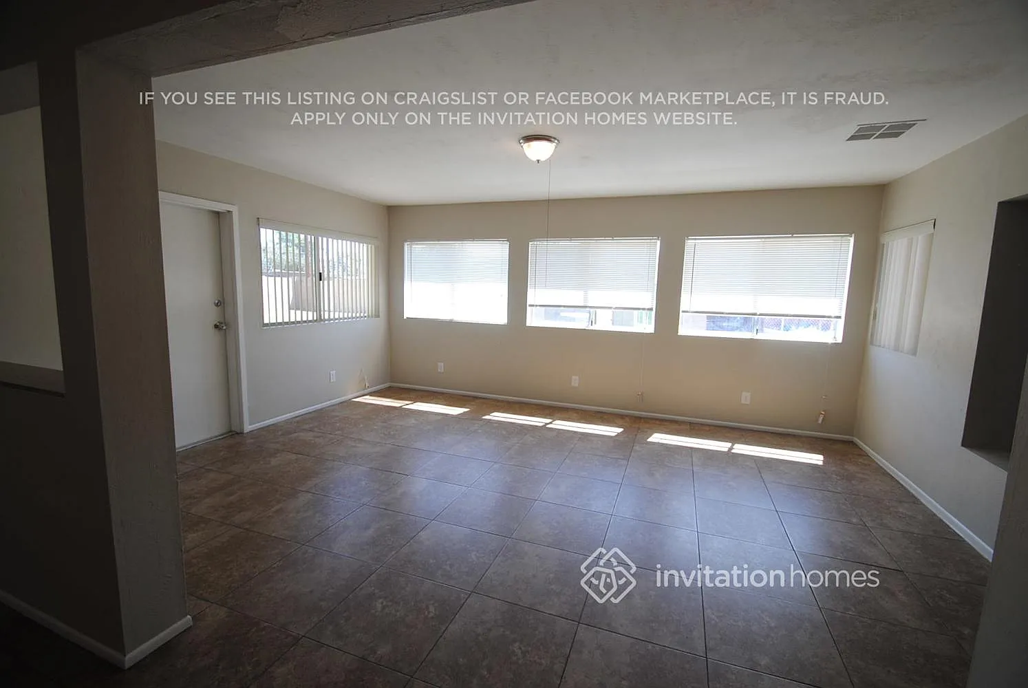 4153 N 63rd Dr Phoenix, AZ 85033 — Photo 3
