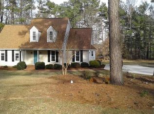 200 Thomas Dr, Clayton, NC 27520
