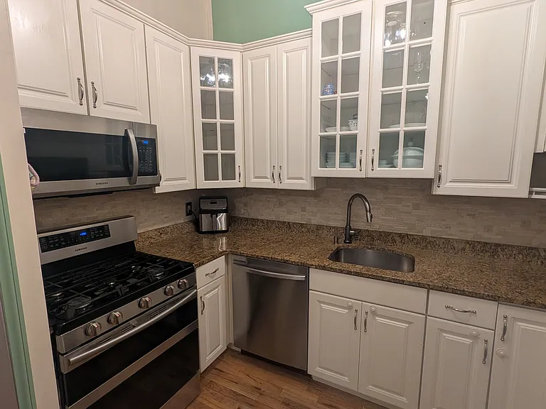 518 Gregory Ave — Photo 4