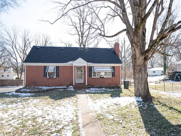 101 Woodlawn Dr, Versailles, KY 40383