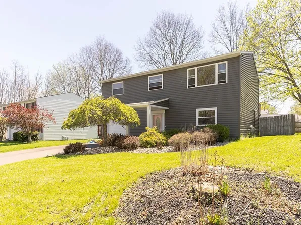 8381 Zenith Dr, Baldwinsville, NY 13027