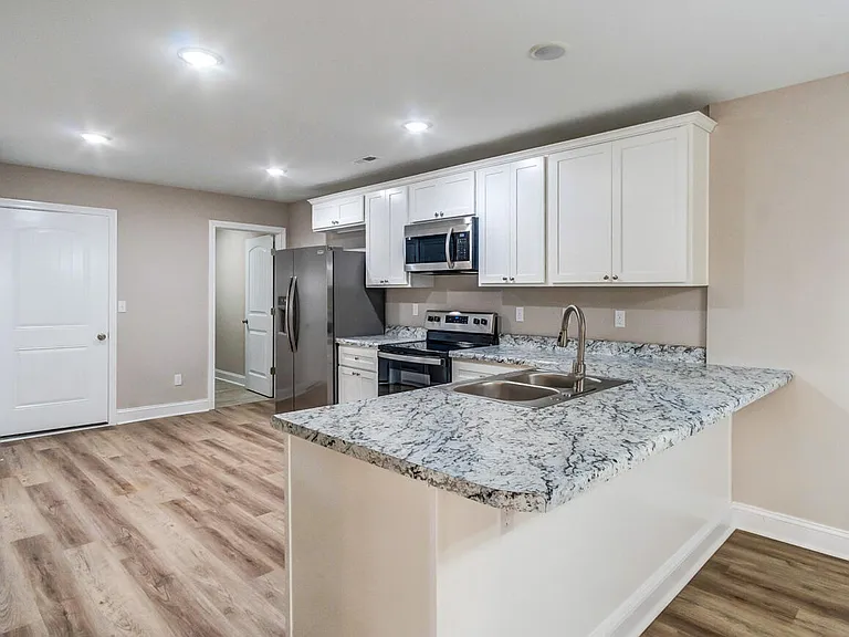 182 Garden Gate Dr — Photo 12