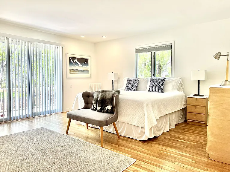 6 Wildflower Ln — Photo 8