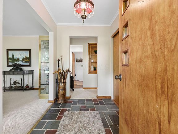 5th image of 1635 Reyn New Albany Rd