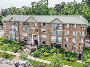 Curtmoor, Orillia, ON L3V 4T9