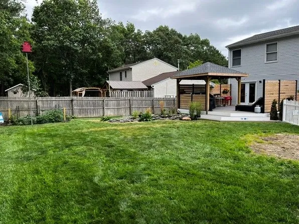 5 Knox Ct, Barnegat, NJ 08005