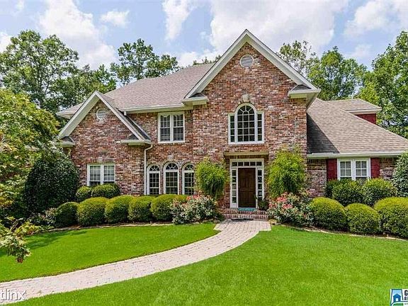 3rd image of 547 Bristol Ln