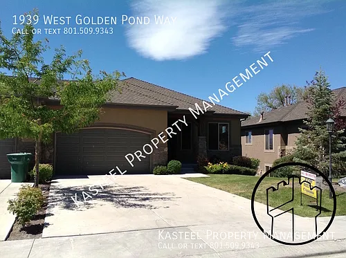 1939 W Golden Pond Way Photo 1