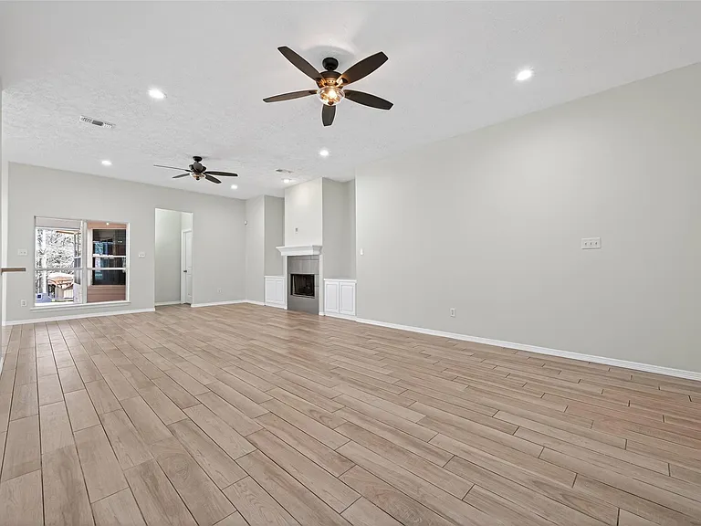 10542 Parkside Dr — Photo 9