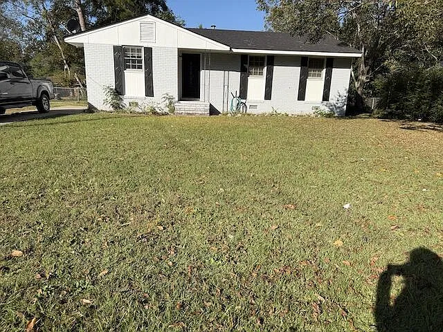 1433 Chalbena Ave
