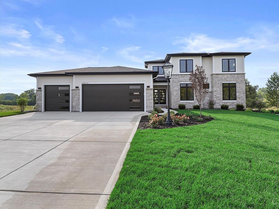 1st image of W150N11716 Mistletoe COURT