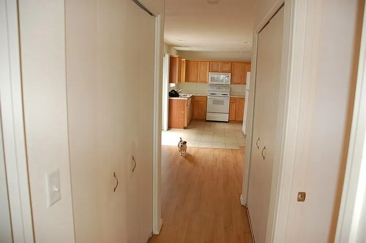 11811 SE Pine St — Photo 3