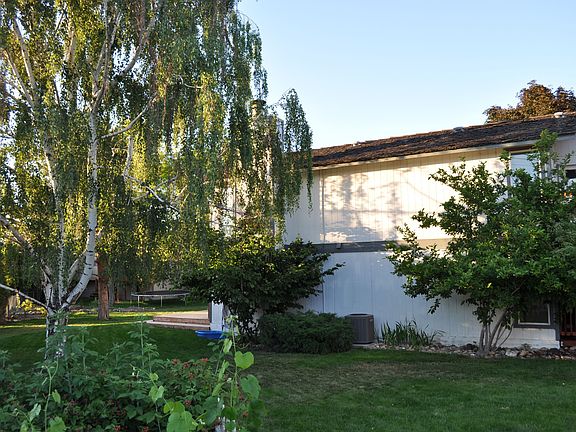 3rd image of 473 Mainmast Ct