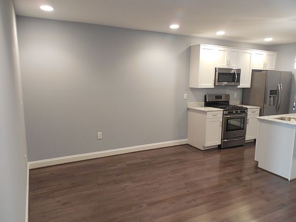 Living Room 4