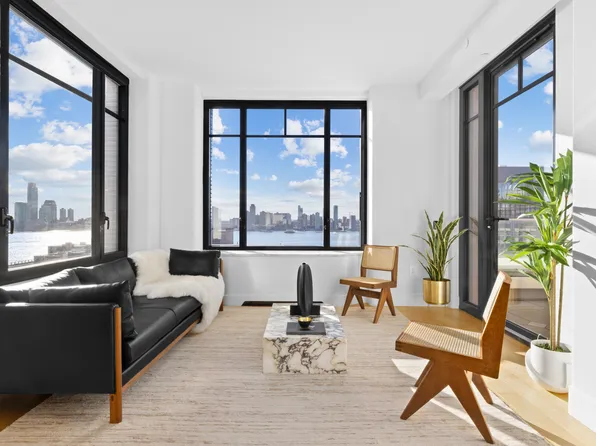 110 Charlton Street image 1 of 19