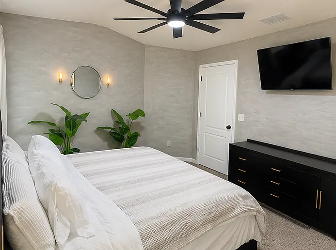 4 bed, 2.5 bath, 2187 sqft, $2,200 — Photo 3